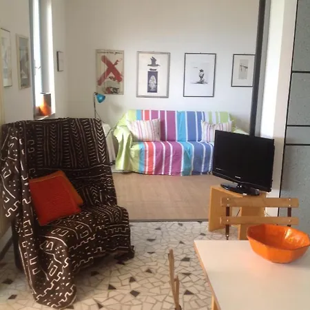 Azzurra, Feriehus Tellaro